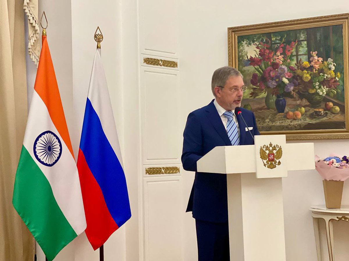 RusEmbIndia's tweet image. 🇷🇺🇮🇳 On April 17, the #Russia’n Embassy in #India hosted a festive concert, marking 79 years of #RussiaIndia diplomatic relations. 

🎼 It featured masterpieces of Russian classical music by the renowned composers.

👉🏻 t.me/RusEmbIndia/15…

#DruzhbaDosti