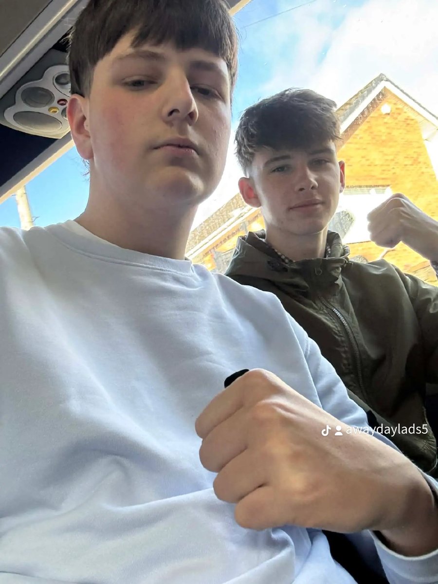 awaydayladsfs's tweet image. Merthyr young lad on to scarbourgh 9 hour 45, 536 mile round trip. 
no premier league bright lights and hype, just two lads supporting local 👊

#supportlocal #loyalsuppotters #Merthyr #roadtrip #scarbourgh