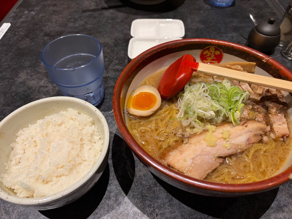 まいたい tweet media