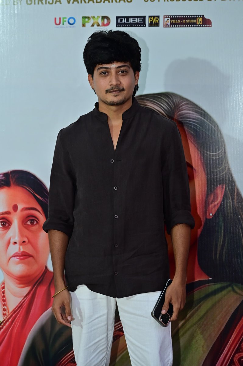 Vadivelumeme's tweet image. Star studded #Breakfast movie Audio launch 📸

#Ar_GKrishna @gvprakash @actorraanav @rosmin_t @KMohan1206 #AmithaManooj @SureshChandraa @AbdulNassarOffl @DoneChannel1 @LahariMusic