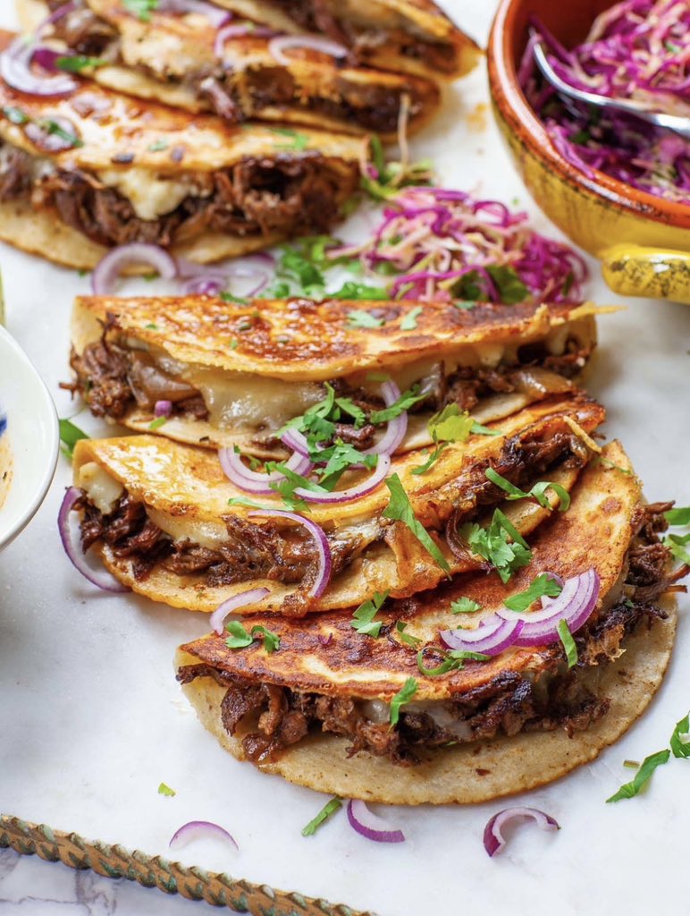 BLUE COLLAR 🌮🍔🍹 tweet media