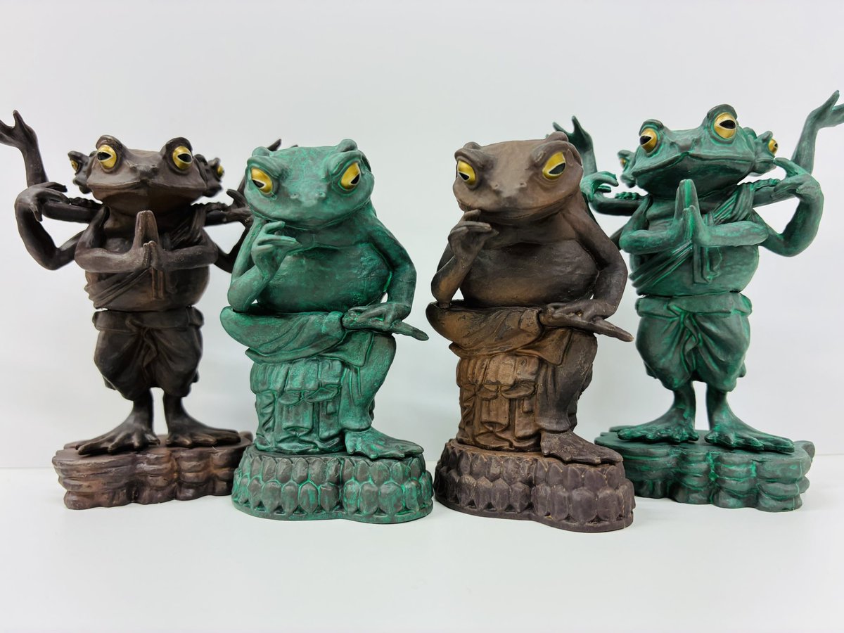 新商品入荷情報】 ・ART IN GASHAPON カエルの弥勒菩薩像と阿修羅像