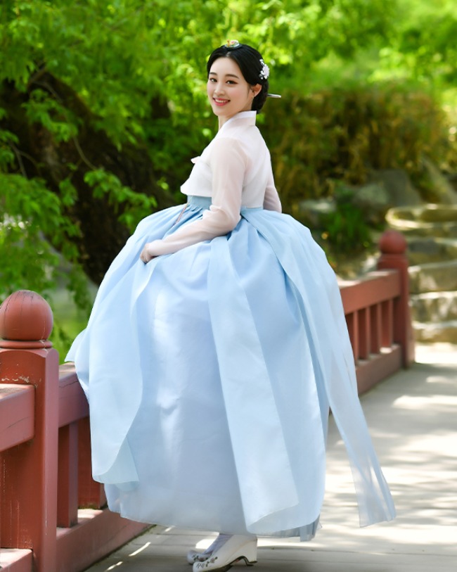 한복저장소 tweet media