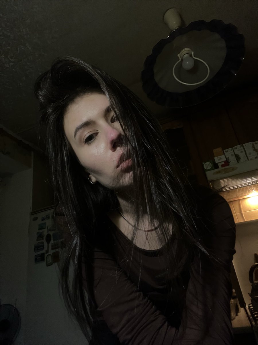 делулулія tweet media