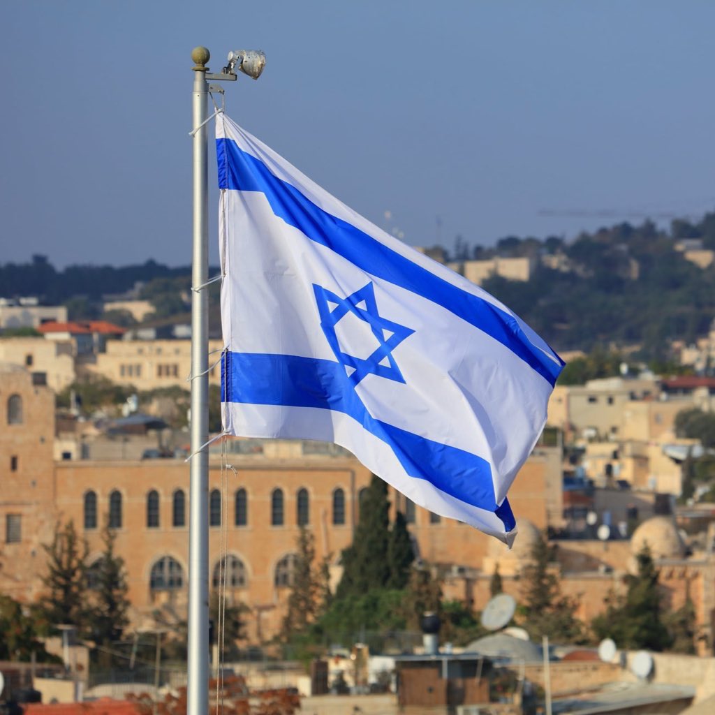 JMNewsNetwork_'s tweet photo. Malaysian Prime Minister Anwar Ibrahim:

🇲🇾🇮🇱 “We do not recognize Israel because of its crimes. https://t.co/xEMl1X0duJ