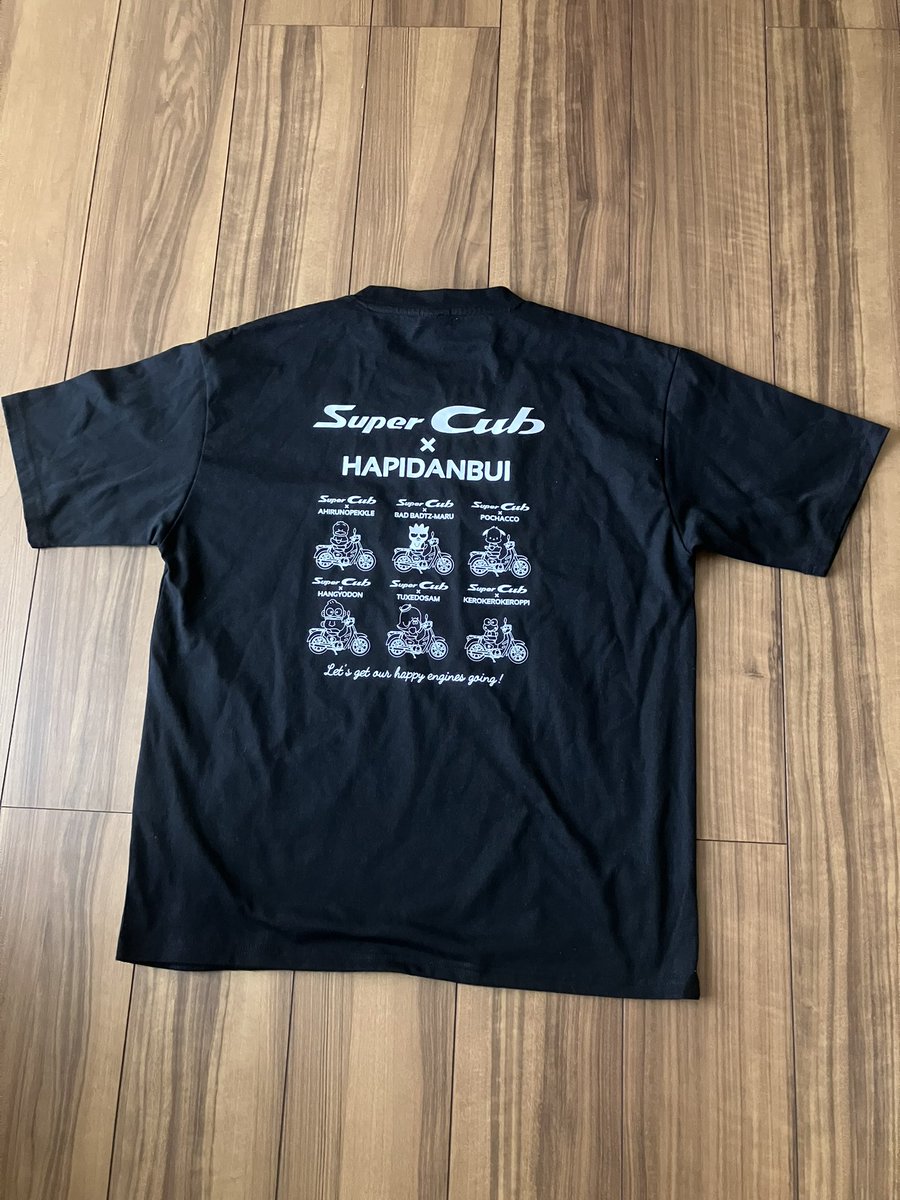 ensokukuma's tweet photo. スーパーカブに乗り始めたので、しまむらでカブとサンリオコラボtシャツを手に入れてきました🛵
ブックオフで良さげなグローブもGETしてみました👍

#はぴだんぶい #スーパーカブ #yellowcorn https://t.co/0cBw208KUU