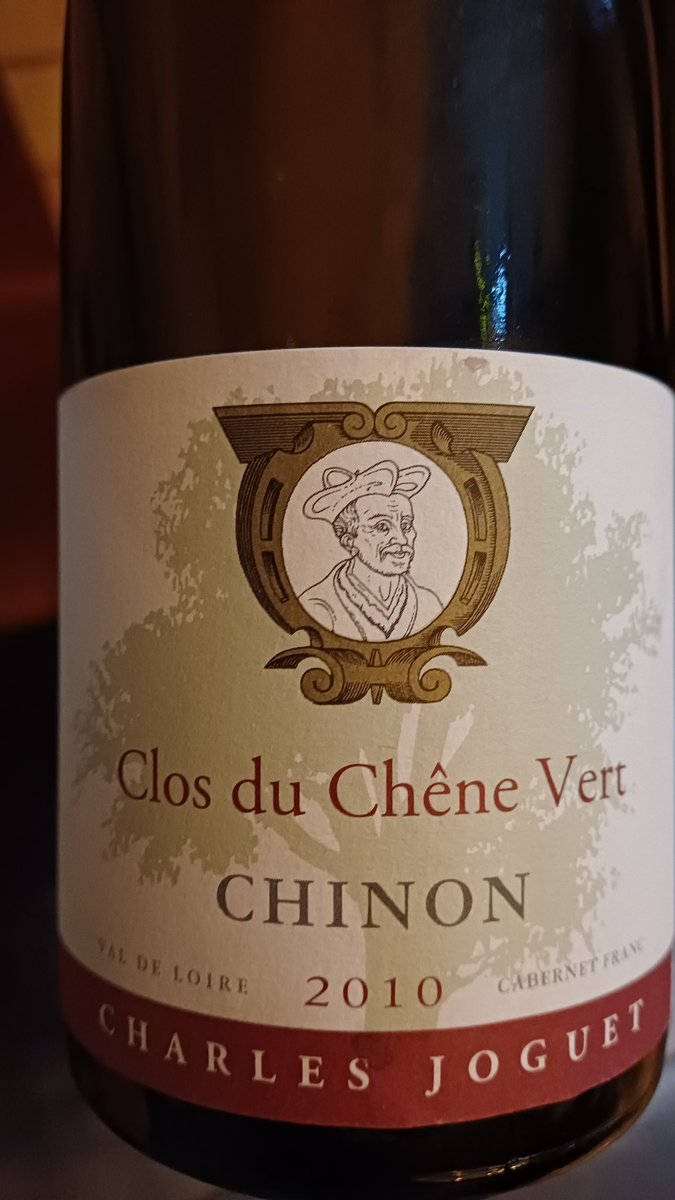 mariocanora's tweet image. La ventaja de tener un sitio como #LaCanibal es que puedes pasar en 5min de Rabelais en una buena cata del #Loire a la psicodelia de un rico #GetariakoTxakolina

#CabFranc #Chenin #HondarrabiZuri

#Lavapiés #Madriz