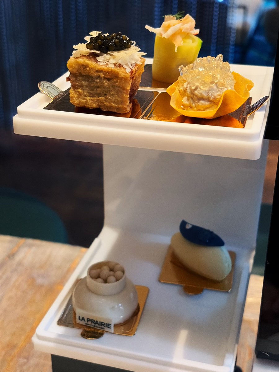 manabu tweet media