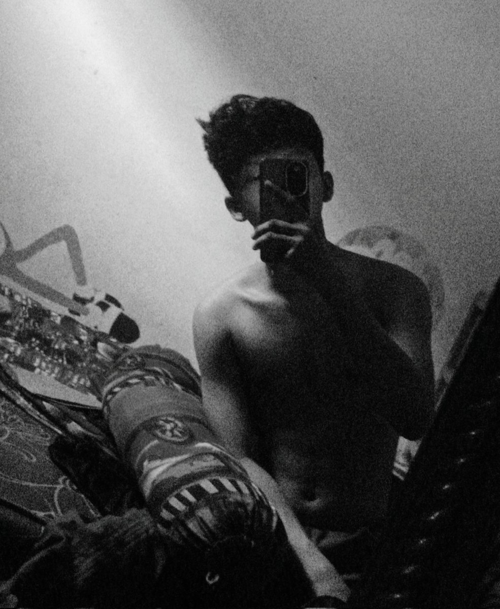 alimstfa_'s tweet photo. Arrhh panas bangt di luarrr😩🤏 https://t.co/2UdQFoPnky