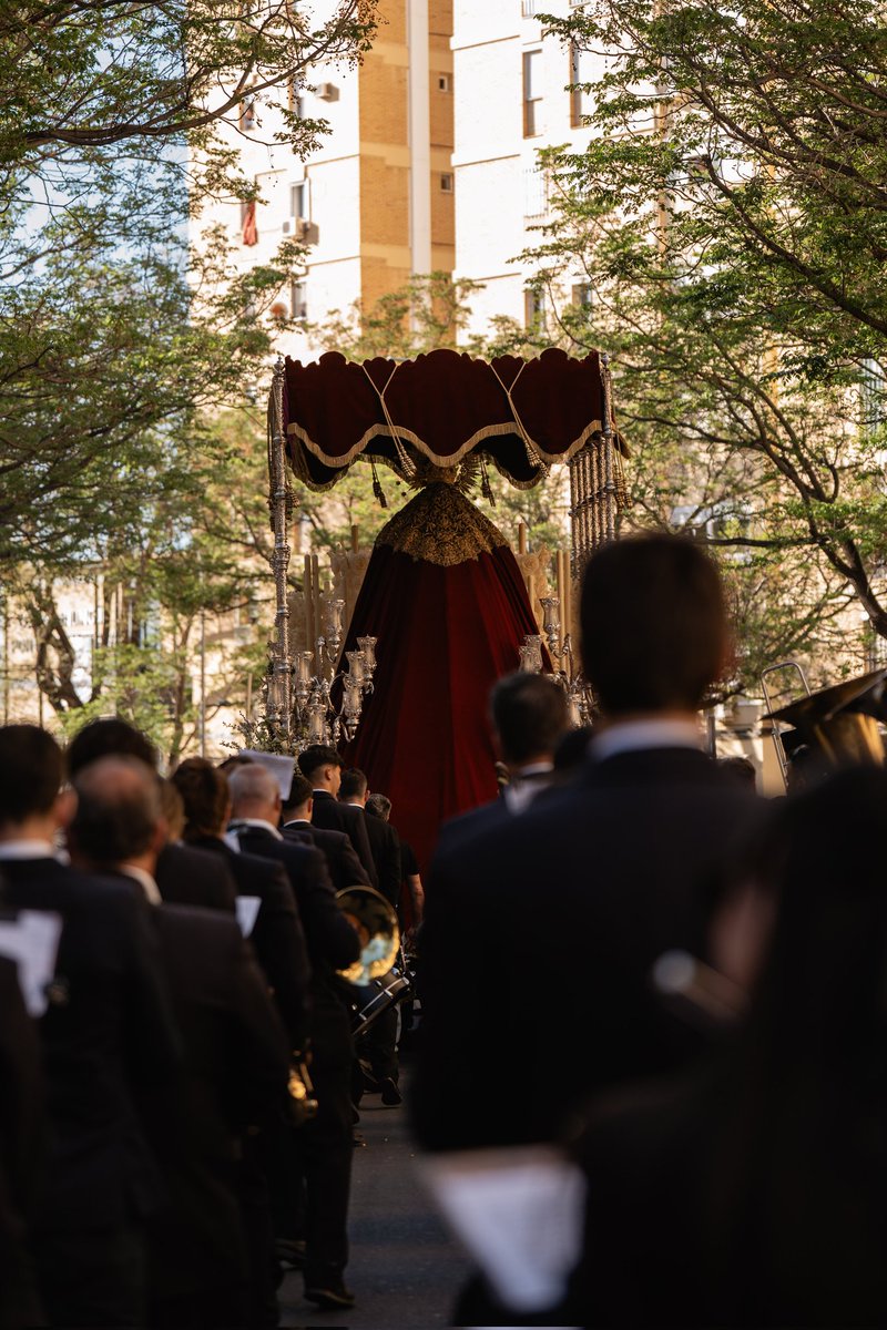 LasAngustias's tweet photo. Los detalles del Sábado de Pasión, por @joselesvq 📸

#SuenaLasAngustias (I)
                 https://t.co/wsg7Wf9cnQ https://t.co/aHqYXLJBoZ