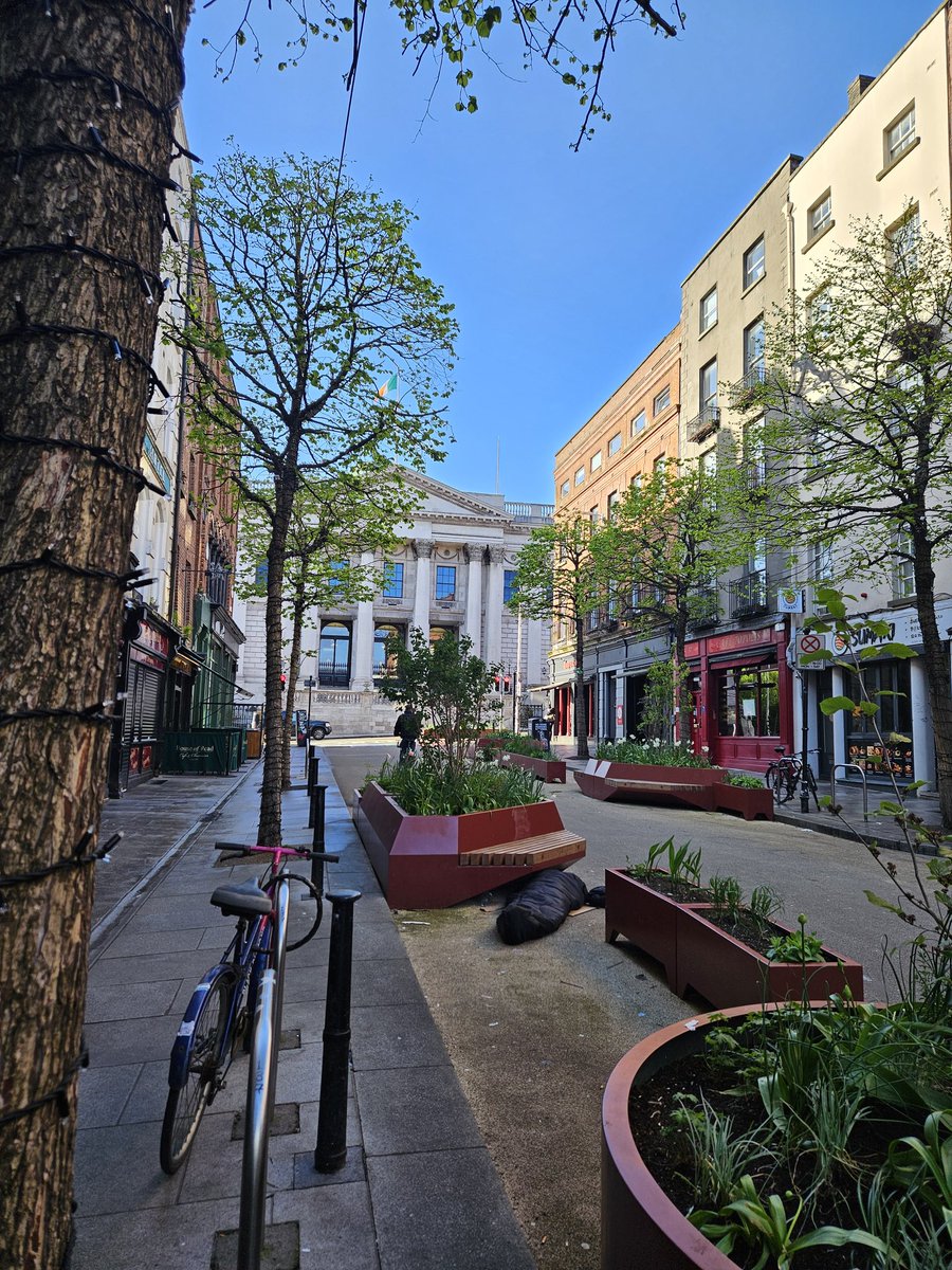 caulmick's tweet image. Someone designed the benches to ensure they can't be used by the homeless of Dublin City. And someone signed off on it. 

That's what we have become as a society. 

18/04/26 Parliament Street, 
Dublin 2 #DCC