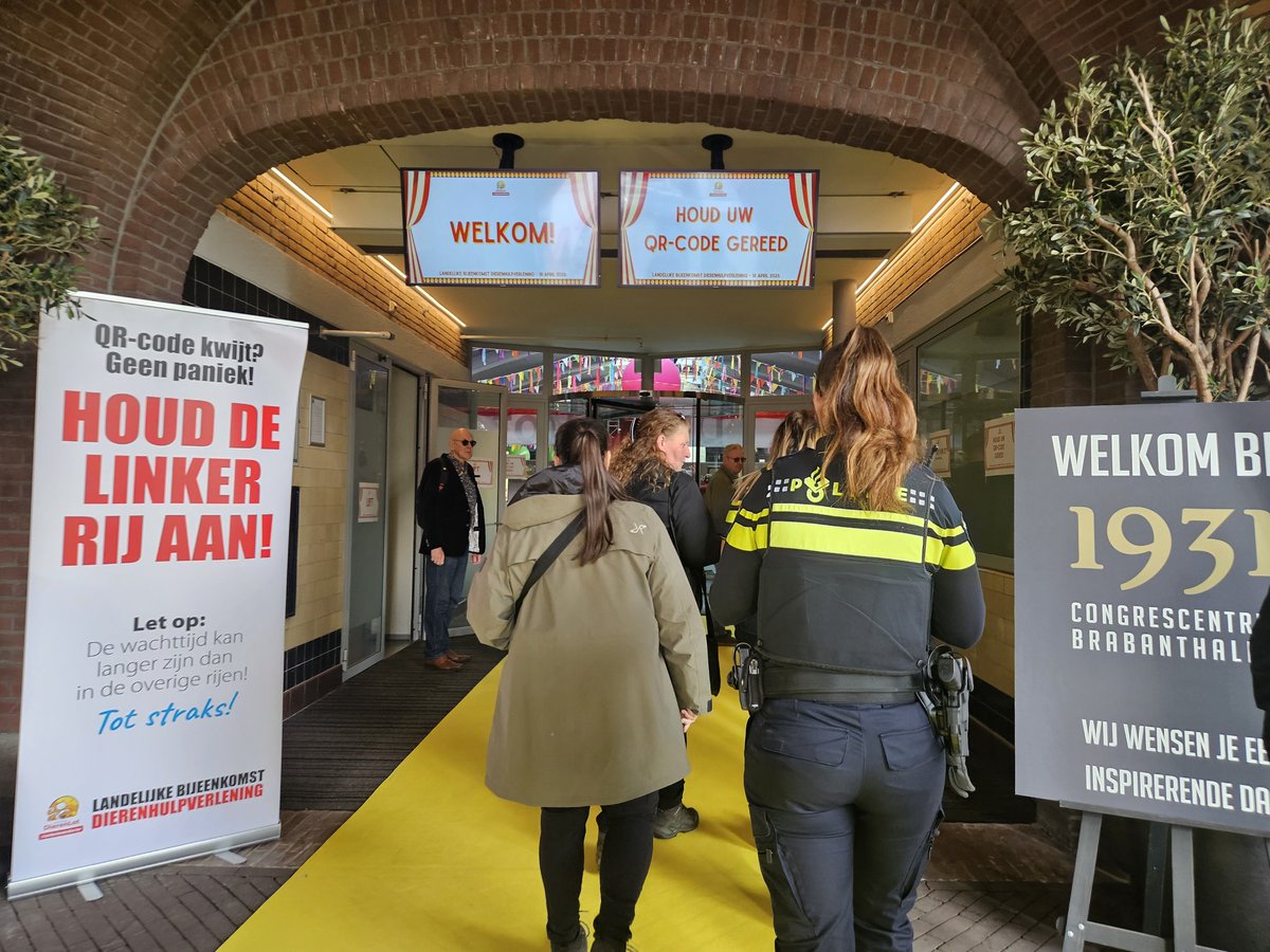 MariskaKolk's tweet photo. Ik ben er weer 🥳
#DierenlotDag #Dierenlot #Wildopvang https://t.co/0V4AYOKkW1