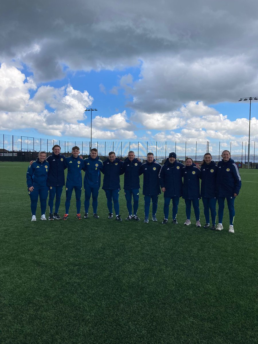 cbennett_ml2's tweet photo. Great week in Belfast with Scotland WU16s facing Northern Ireland in a double header. 🏴󠁧󠁢󠁳󠁣󠁴󠁿⚽️

Loads of learning across the 6 day camp with clear individual &amp; collective growth. 

Exciting to see the standard in Scotland continuing to rise.🙌🏻🙌🏻🙌🏻 https://t.co/f8ZzvD6eN9