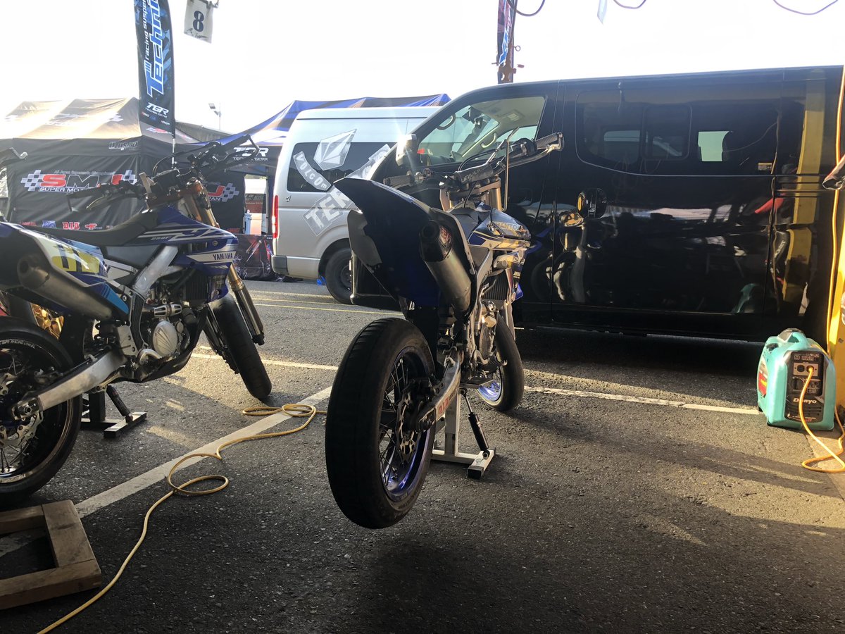 ラプおじ tweet media