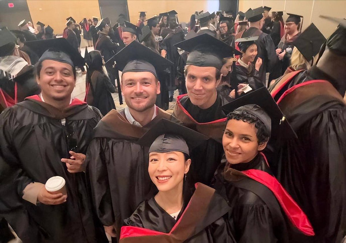 MDDummer's tweet image. "Diploma in hand, memories in heart—cheers to the start of forever after!  #ClassOf2024 #GraduationVibes"