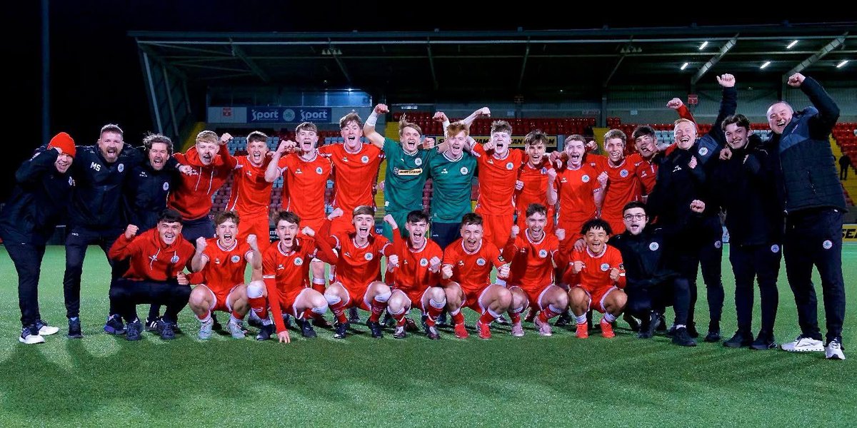 Congratulations David to you and your club ❤️🏆, well deserved son, proudest dad watching you, what an achievement son, league winners and European football for the club ✅
#cliftonville #nifl #league #champions