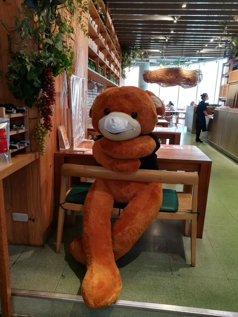 ChrisCsd1's tweet image. #Coffee My pics of a cute bear in a coffee outlet, wise words from another fixed outlet. Interesting, combined beauty salon &amp;amp; drinks business.