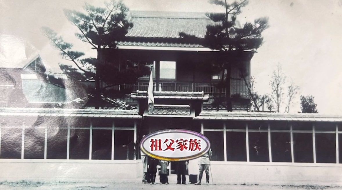 美術館 tweet media