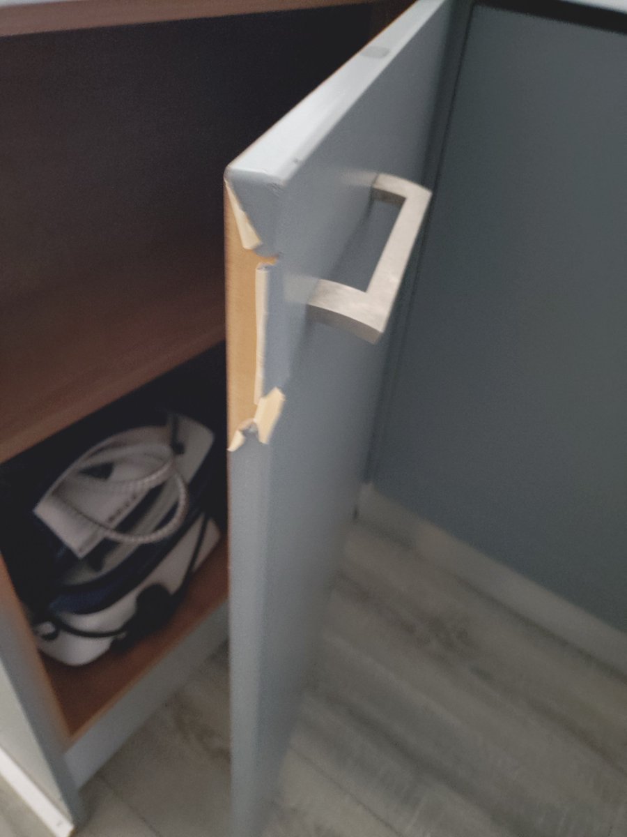 tomo71's tweet photo. @vrbo Much nicer than our booking. No toilet roll, broken door lock,broken door,no forks, previous guests washing included free,hours on the phone to customer service no refund yet https://t.co/aRRd8ZsnpK