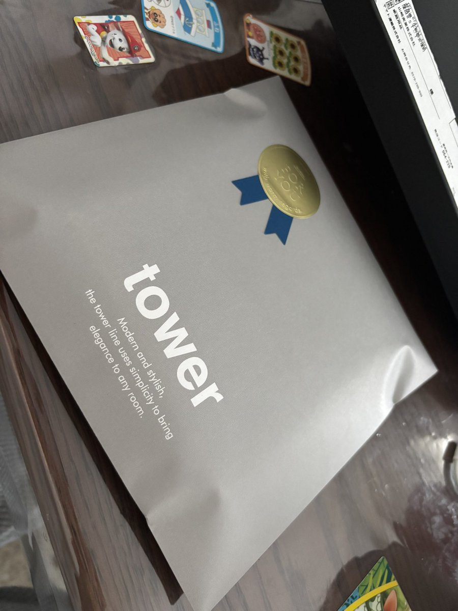 moricchi_pw's tweet image. なんか届いた……！なんか頼んだっけ……？
宛名3回くらい確認して恐る恐る開けてしまったわたし……😇

towerだよ！？大好きなんですけど！！

スタンプラリーのやつは当たったことないのにこれはなんだろう……_( ˙꒳˙  )_

名前間違いなく私だったからいいんだよね？

 #山崎実業  #tower