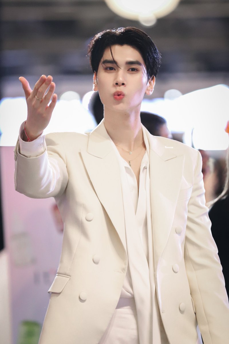 Rainฅ՞•ﻌ•՞ฅ tweet media