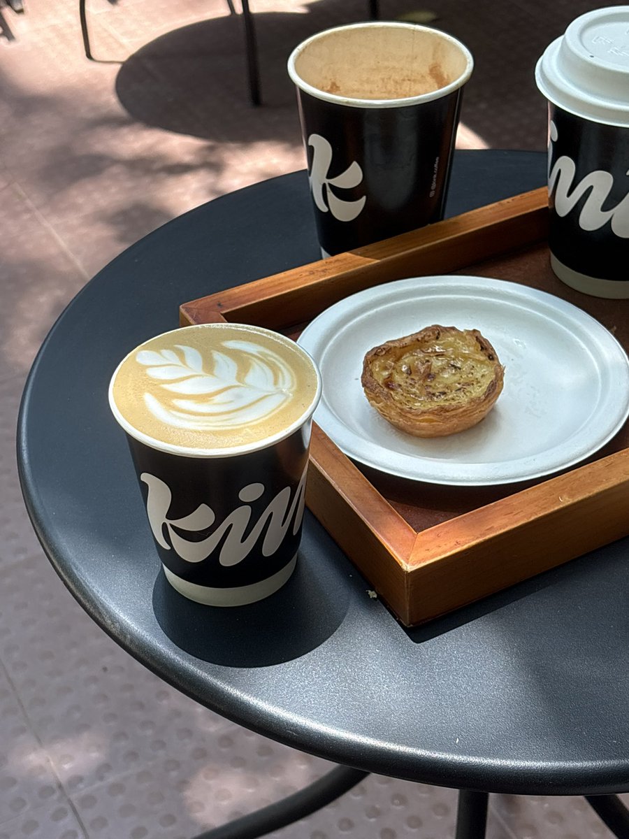 annunjaya's tweet photo. logging in cafés i try in blr this time

1. kink coffee in indirangar 
- sea salt vanilla mocha 6/10
- star anise lemonade cooler 8.3/10
- sea salt caramel latte 9.6/10
- pastel de nata 10/10 https://t.co/1rDebMZB74