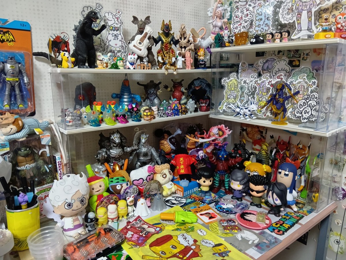 westside4lifesh's tweet photo. 私の机😆

#私の机
#フィギュア
#ぬいぐるみ https://t.co/wUktjwifCk
