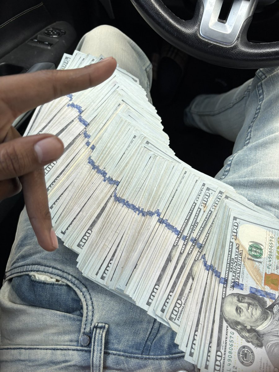 FG_Bally's tweet photo. Trap money free I wish I would stop 🏚️💫 https://t.co/WTdlPYi1yB