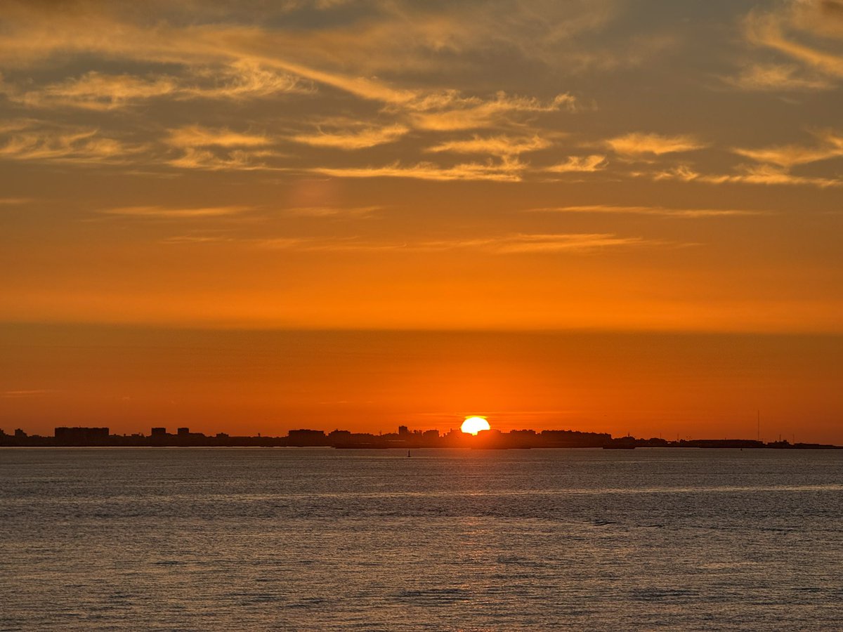 Santiago el marino ☸🌌🌊🌅 tweet media