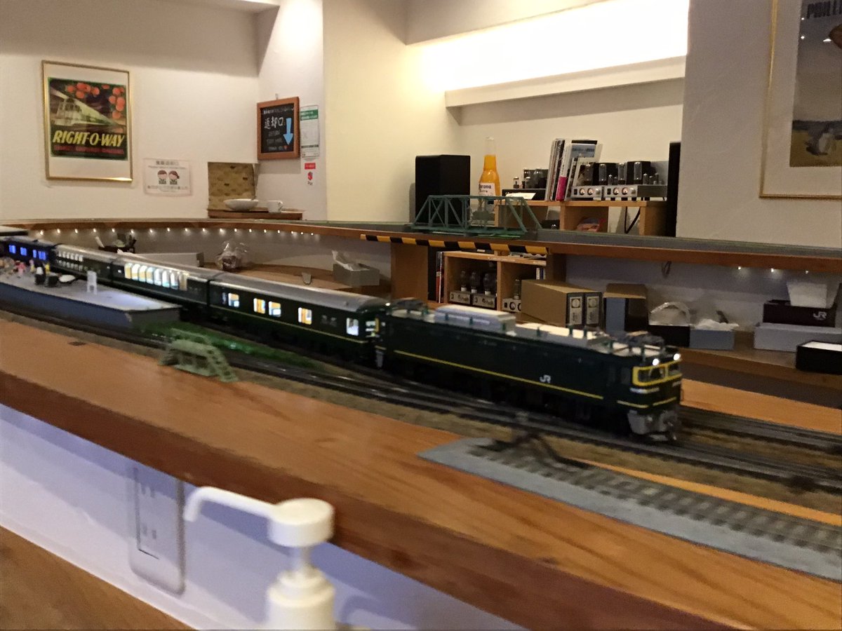 kashiwagicafe's tweet image. こんにちは☀️
本日お持ち込み車両です🚃
トワイライトエクスプレス、夢空間北斗星
とんでもなく素晴らしい物でした😀
またお話も楽しくこちら側が盛り上がってしまいました🤣
またのご利用お待ちしております♪
#カシワギカフェ
#HO
#トワイライトエクスプレス
#夢空間北斗星