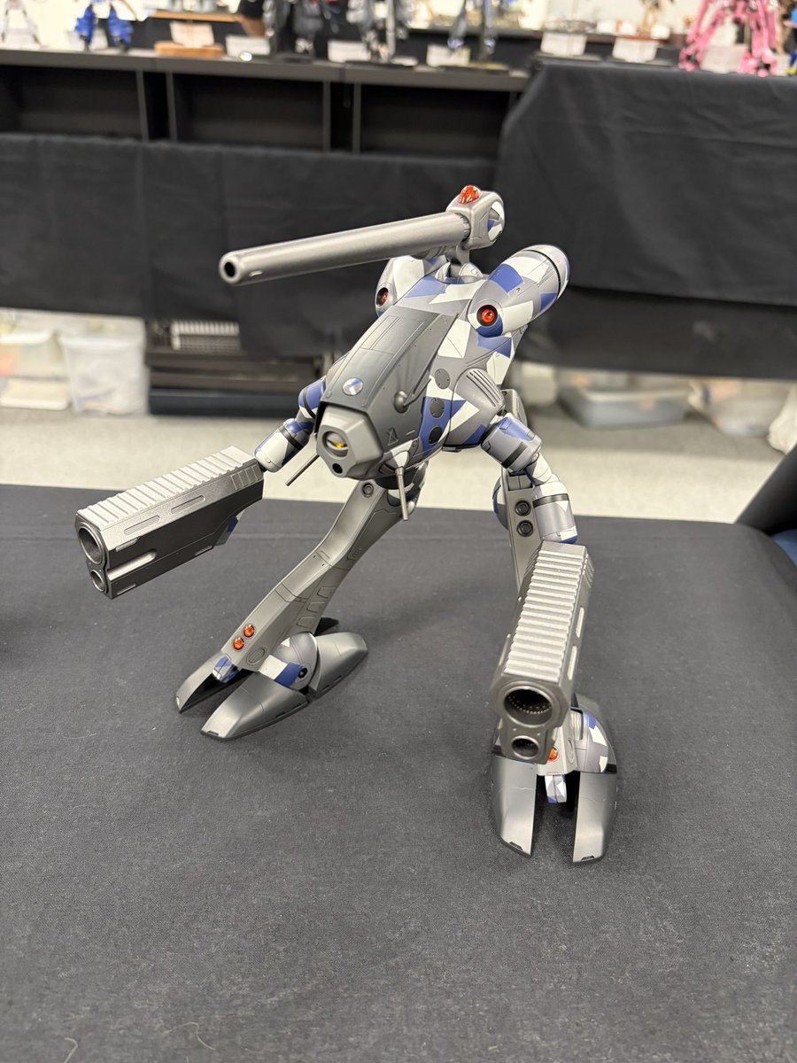 スプリット塗装？がとても好きな感じ😊

#時空系模型展示会
#アニプラ