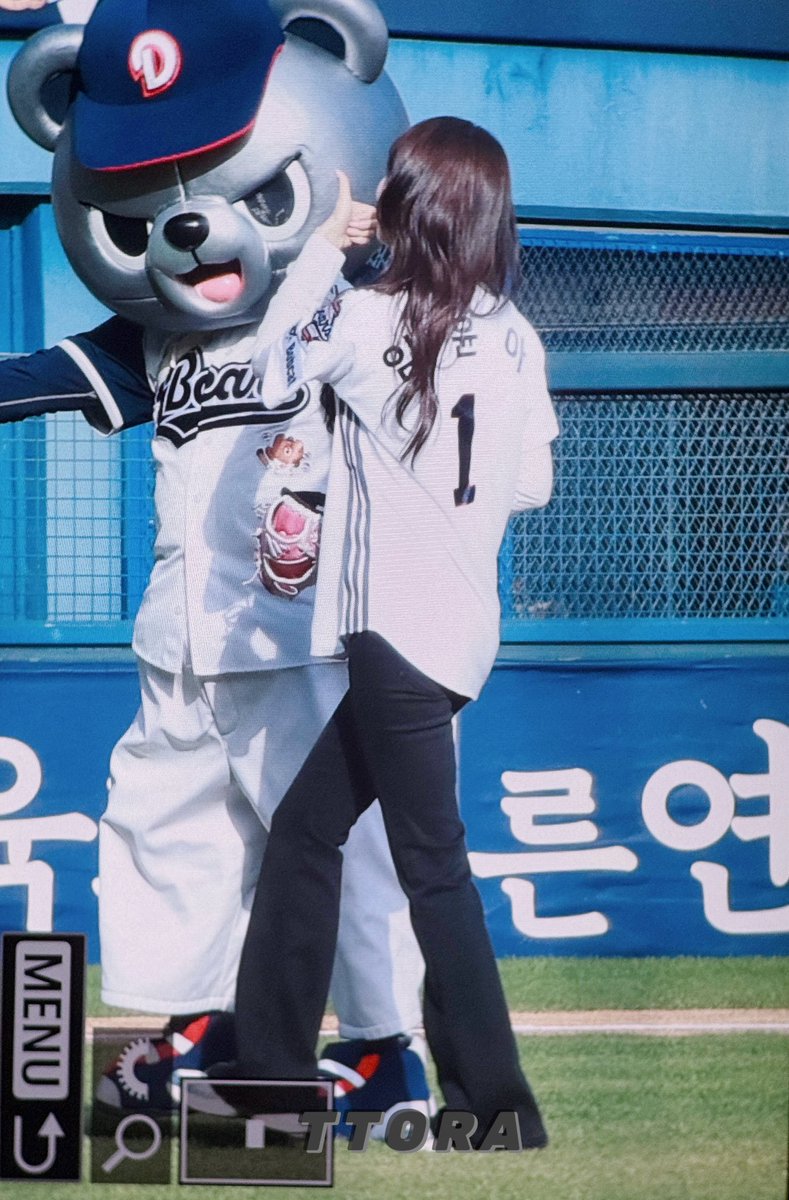 260418 잠실야구장 두산 vs 기아
두산 시구 윤아

#윤아 #임윤아 #YOONA