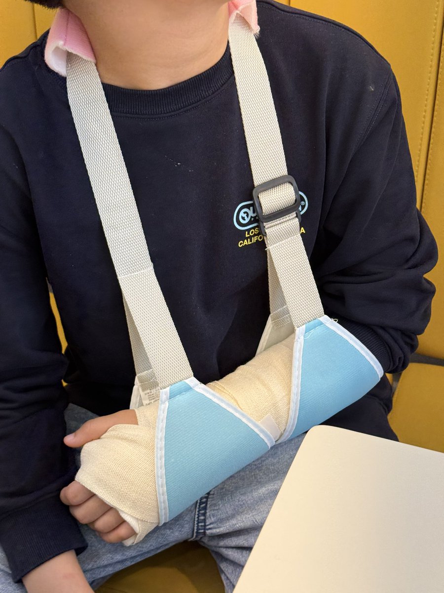 성브로맘 tweet media