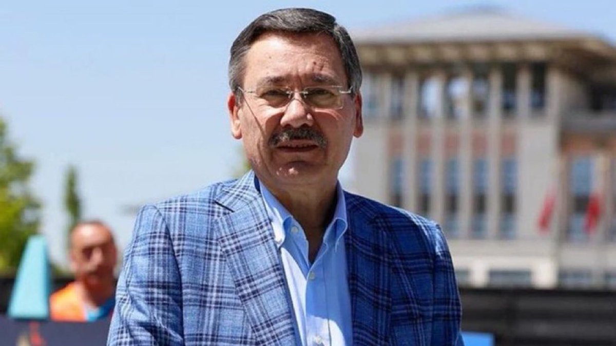 ⚠️Mansur Yavaş’ın, Melih Gökçek hakkında 46 milyar TL’lik (eski parayla 46.000.000.000.000.000,00 TL) 97 dosyayı savcılığa verdiği, ancak savcının Melih Gökçek’i ifadeye bile çağırmadığı ortaya çıktı.📍