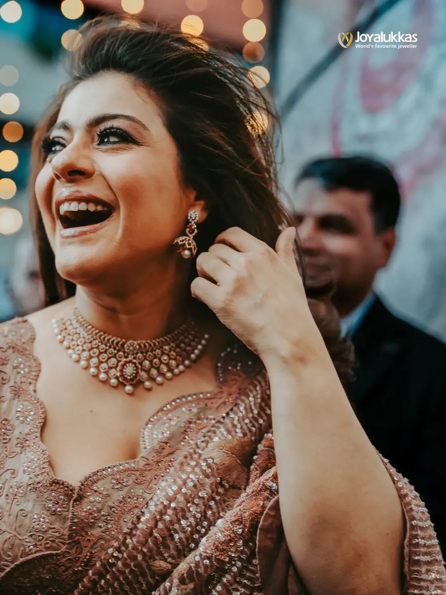 kajolarmy's tweet image. DIVA! @itsKajolD ✨🫶🌻

#kajol #kajolarmy