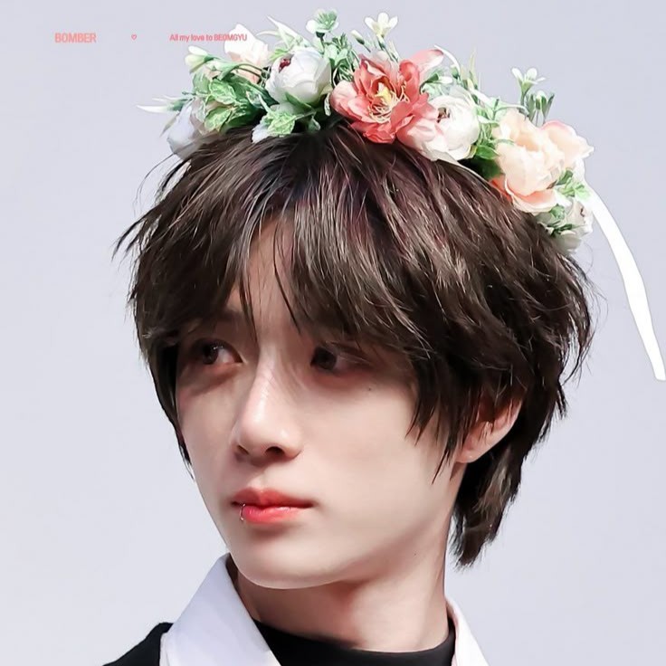 ghostingsoobin's tweet photo. please surround beomgyu with flowers because he really looks the prettiest https://t.co/AOQ1o9gQdL