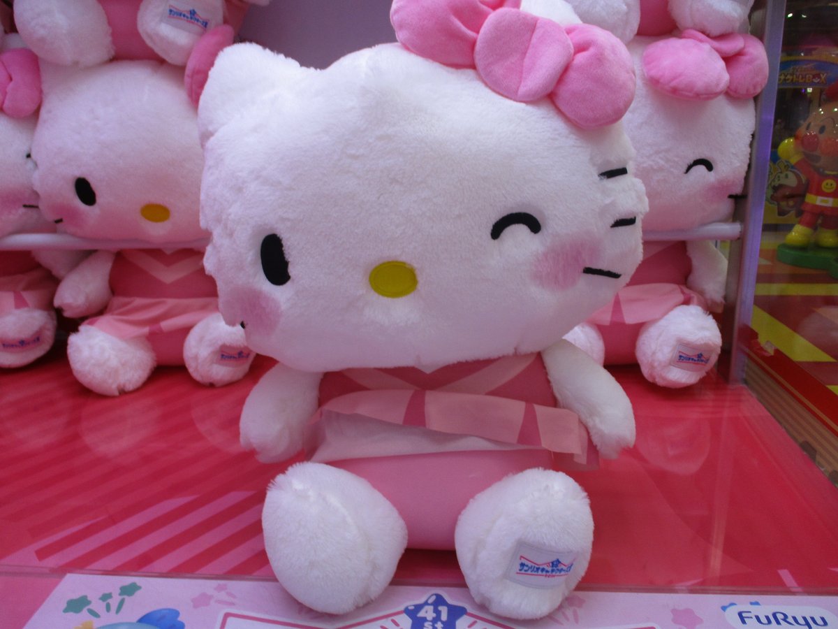 ハローキティ キャラクター大賞2026超超BIGぬいぐるみ」が登場❣️ て