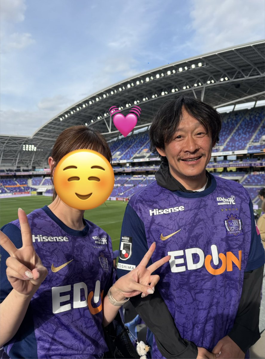 りりり tweet media