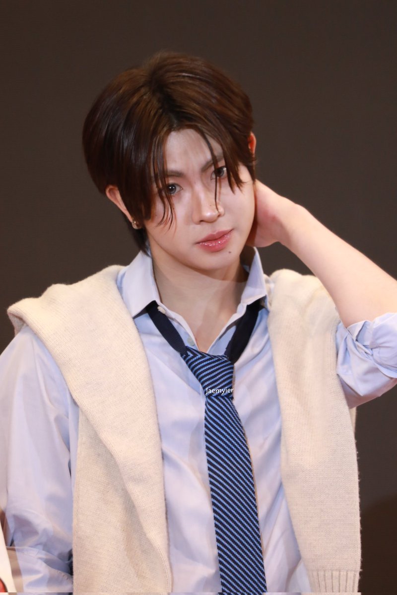 咪！꜀(˘꒳˘ ꜀)

#TleFirstone
#TleFirstoneFansignInNanJing