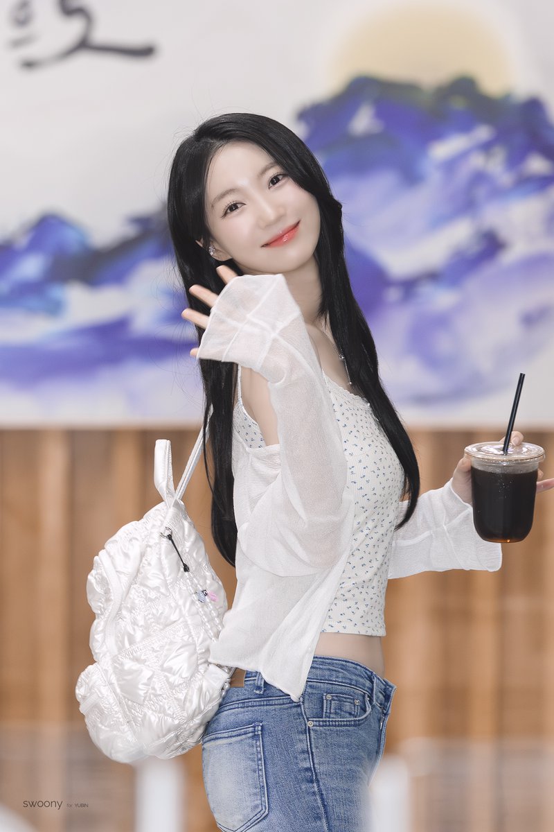 260417 쌤과 함께

동화 속 주인공🤍

#오마이걸 #유빈 #배유빈 
#OHMYGIRL #YUBIN