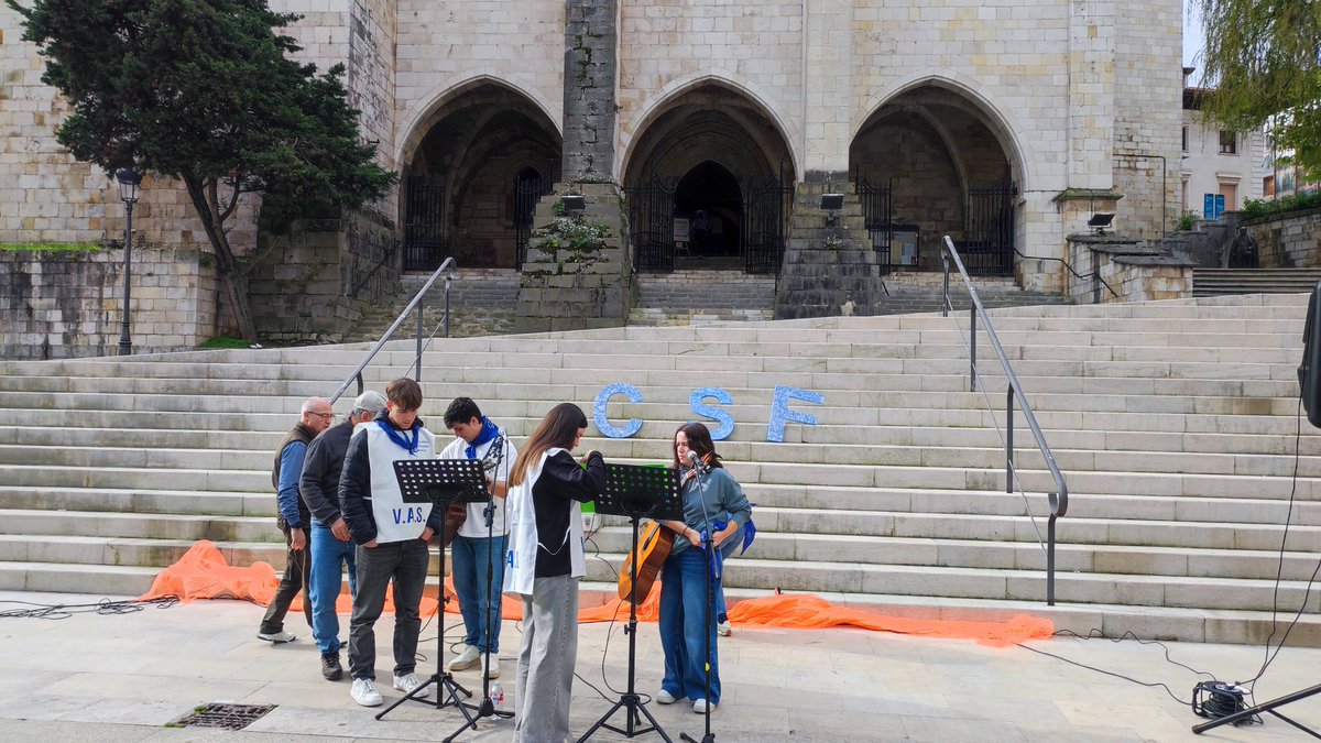 CristianosSinFronteras tweet media