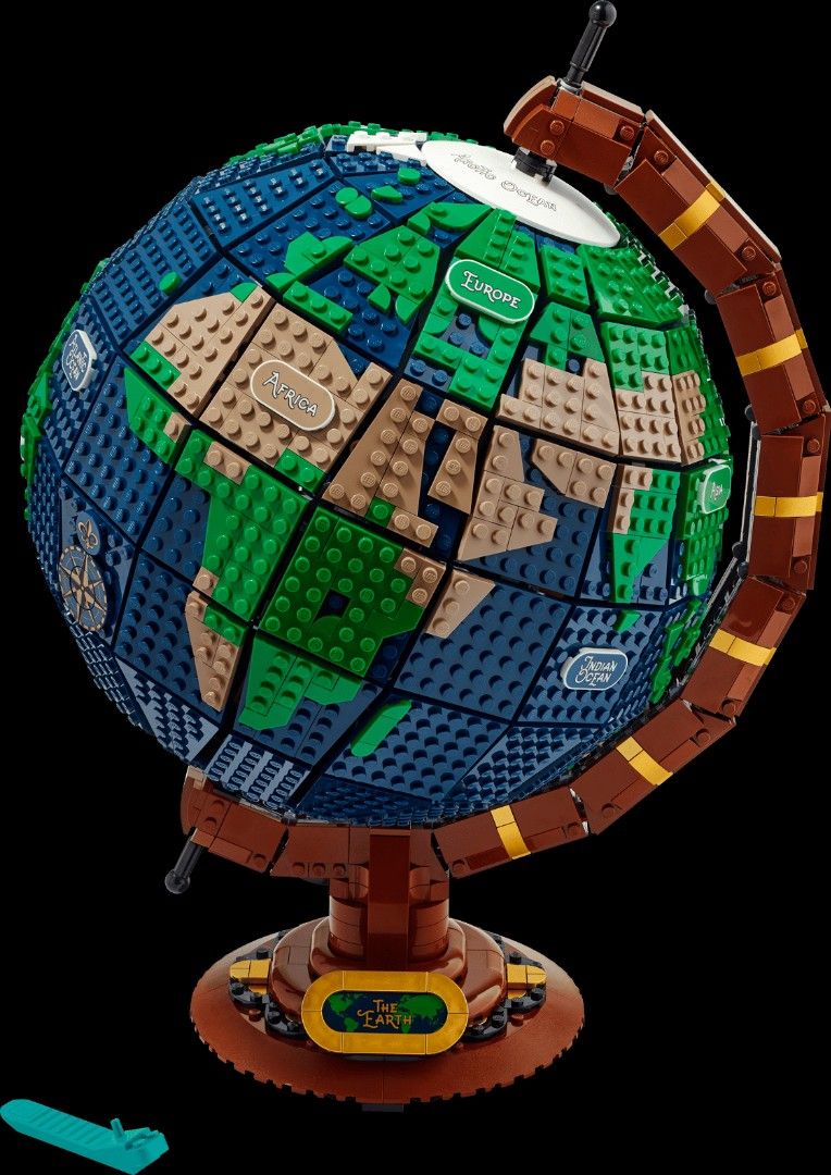 imyermess's tweet photo. 12. BNIB Bricks Compatible Lego Ideas The Globe 21332

Bahan : ABS
Age : 18+
Brick : 2591 pcs
Kelengkapan : Manual Book, Original Box, Sticker
Model : Seluruh Parts Compatible
Size : 26*30*40 CM

#wts #zonauang #zonajajan https://t.co/3AcPrO2LEh