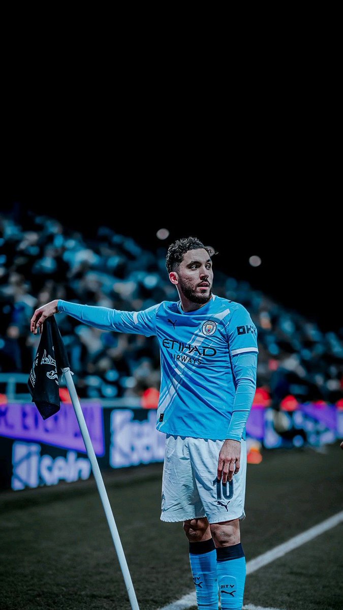 𝒁𝑰𝑨𝑫 tweet media