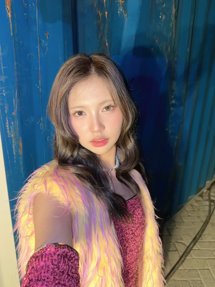 エリ Helisma Putri tweet media