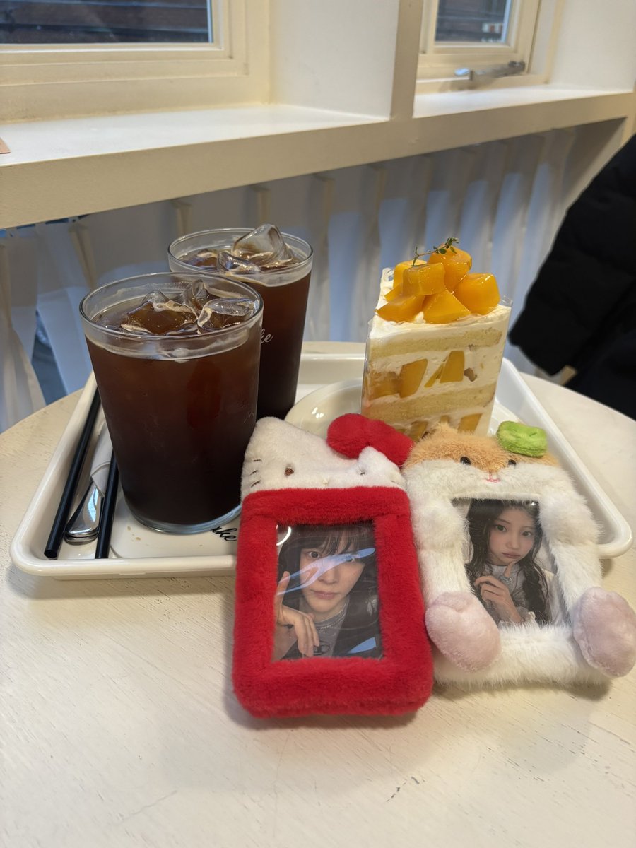 ໒꒱ tweet media