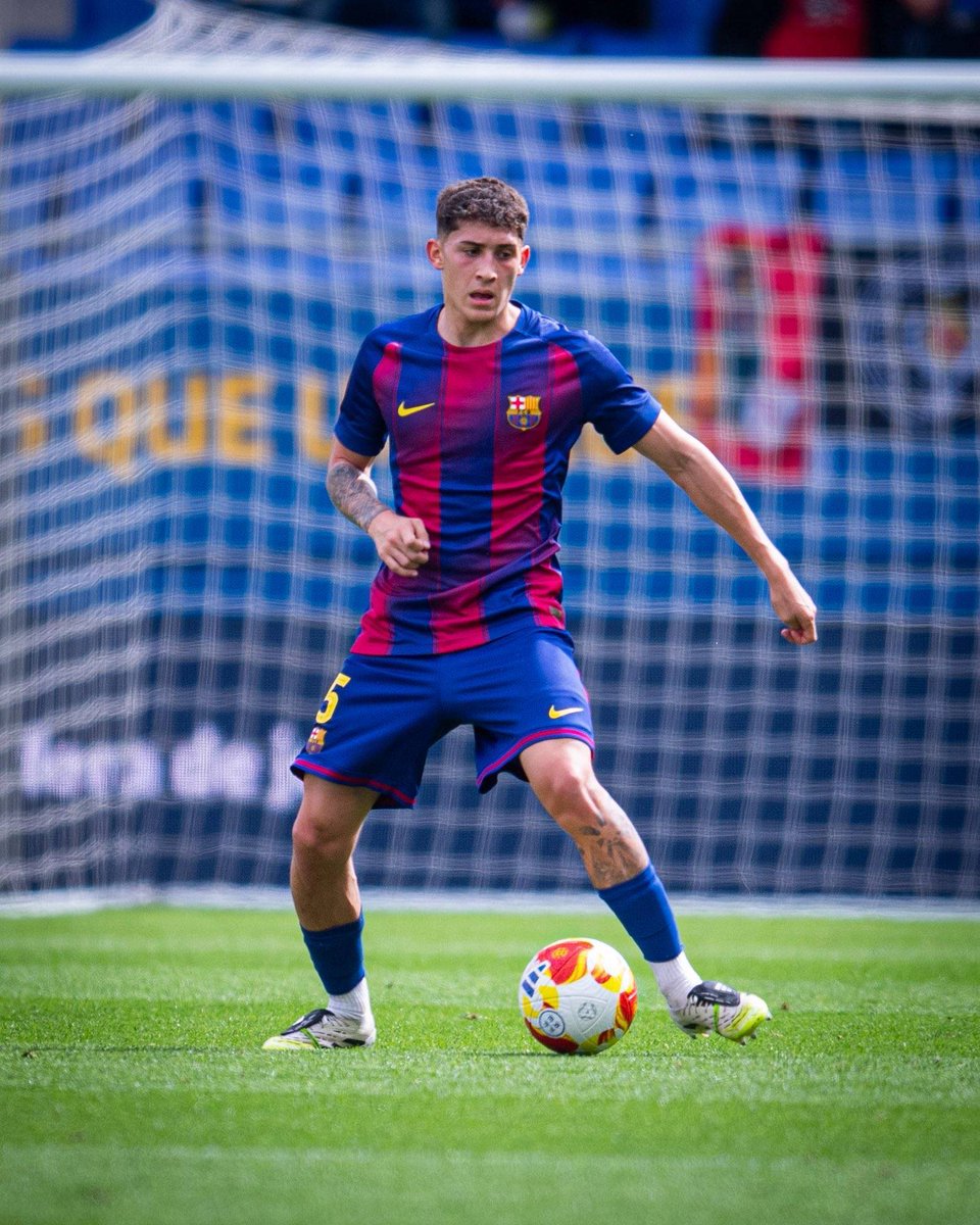 BarcaTimes's tweet photo. 🚨🎖| Barcelona are SATISFIED with Patricio Pacifico’s adaptation and performances so far, and intend to sign him permanently in the summer. [@gbsans] #fcblive 🇺🇾 https://t.co/4vVaZ19qHf