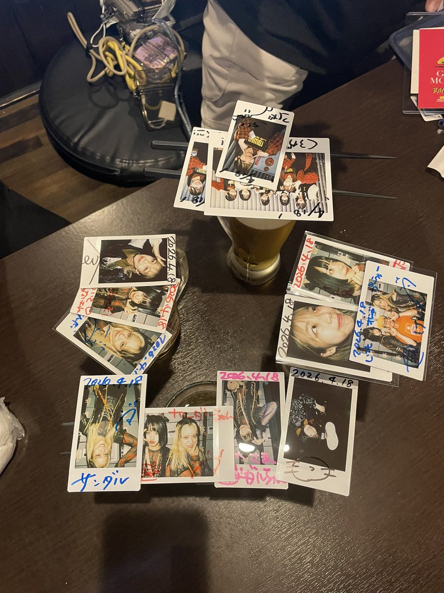 ｻﾝﾀﾞﾙ。 tweet media