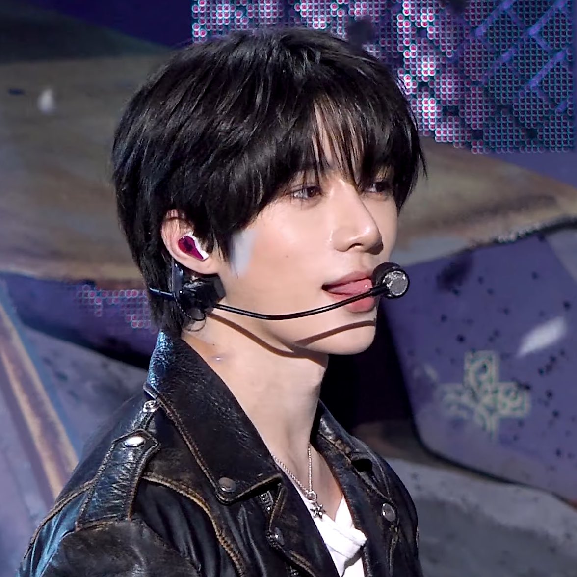 i hope beomgyu knows how badly i want him right now