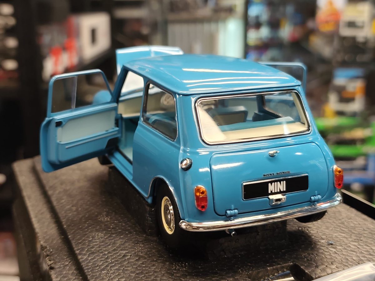 cars_tiny's tweet image. Morris Mini Kyosho Scala 1:18 da Tiny Cars #tinycars #mini #scala118 #kyosho #model