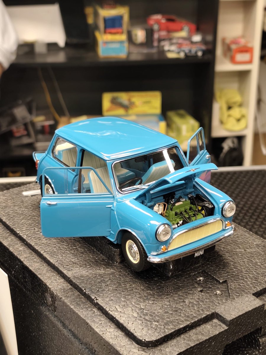 cars_tiny's tweet image. Morris Mini Kyosho Scala 1:18 da Tiny Cars #tinycars #mini #scala118 #kyosho #model